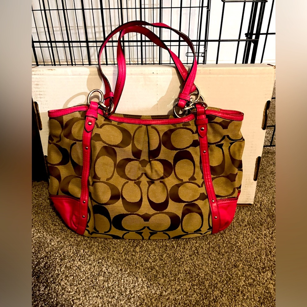 Coach Tote - Picture 1 of 4